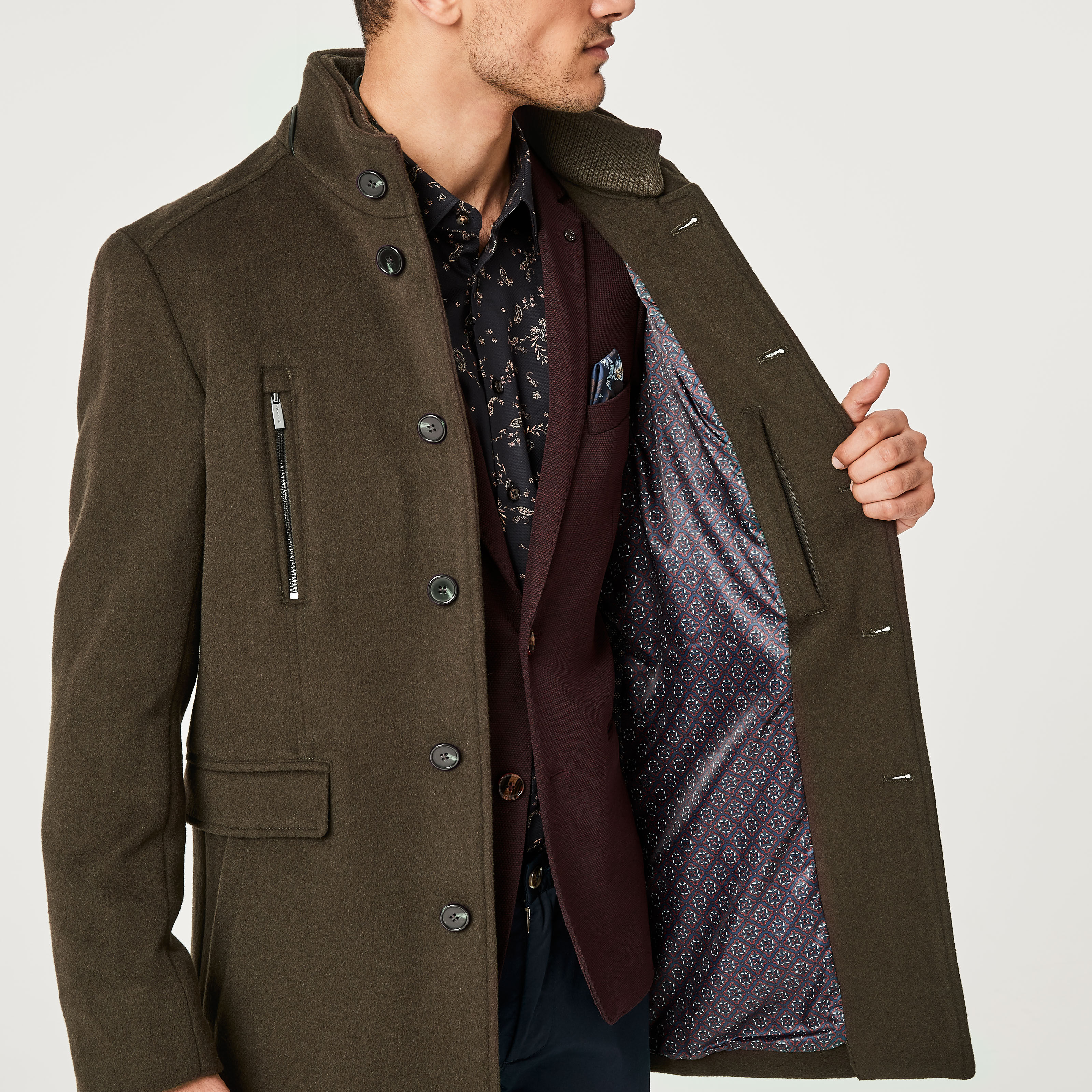 Coat stand collar online